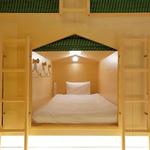 ** Kapselhotel 女性専用 Woman Only Capsule Maja マヤホテルキョウト Japan